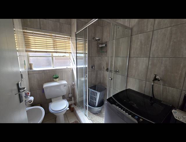 2 BEDROOM SECTIONAL TITLE FOR SALE IN SOUTH CREST